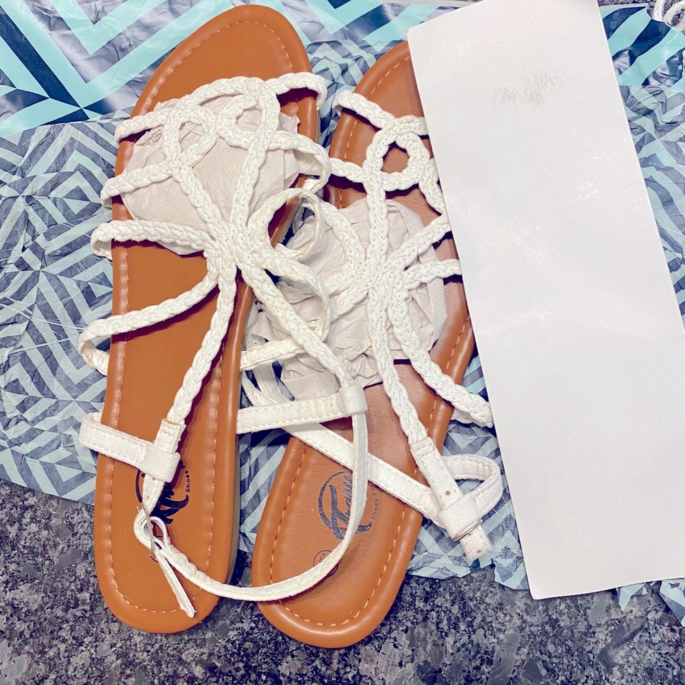 Trary flat braided strap sandals, size 10.5, new condition with tags